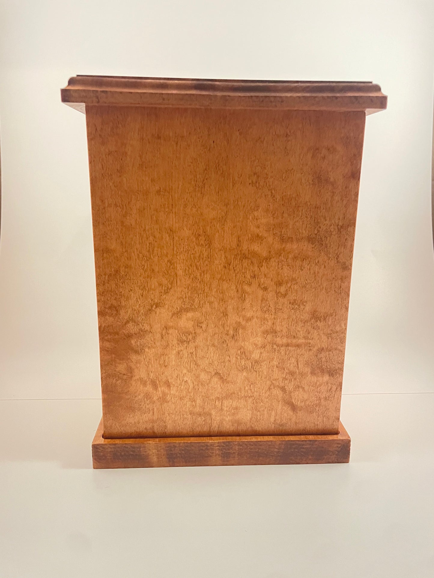 Standard Urn