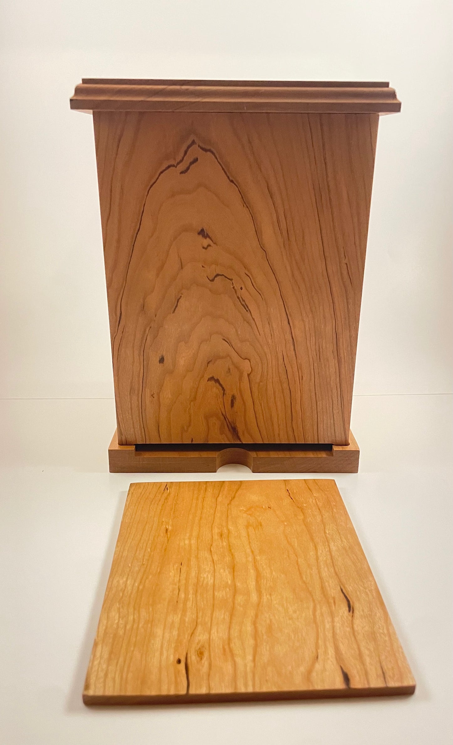 Standard Urn
