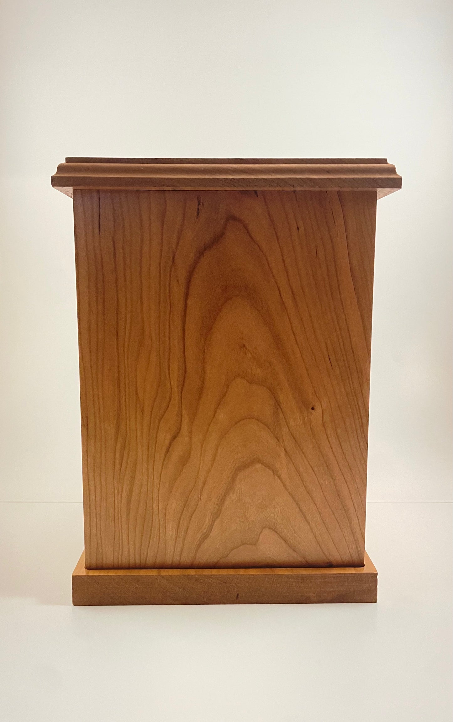 Standard Urn