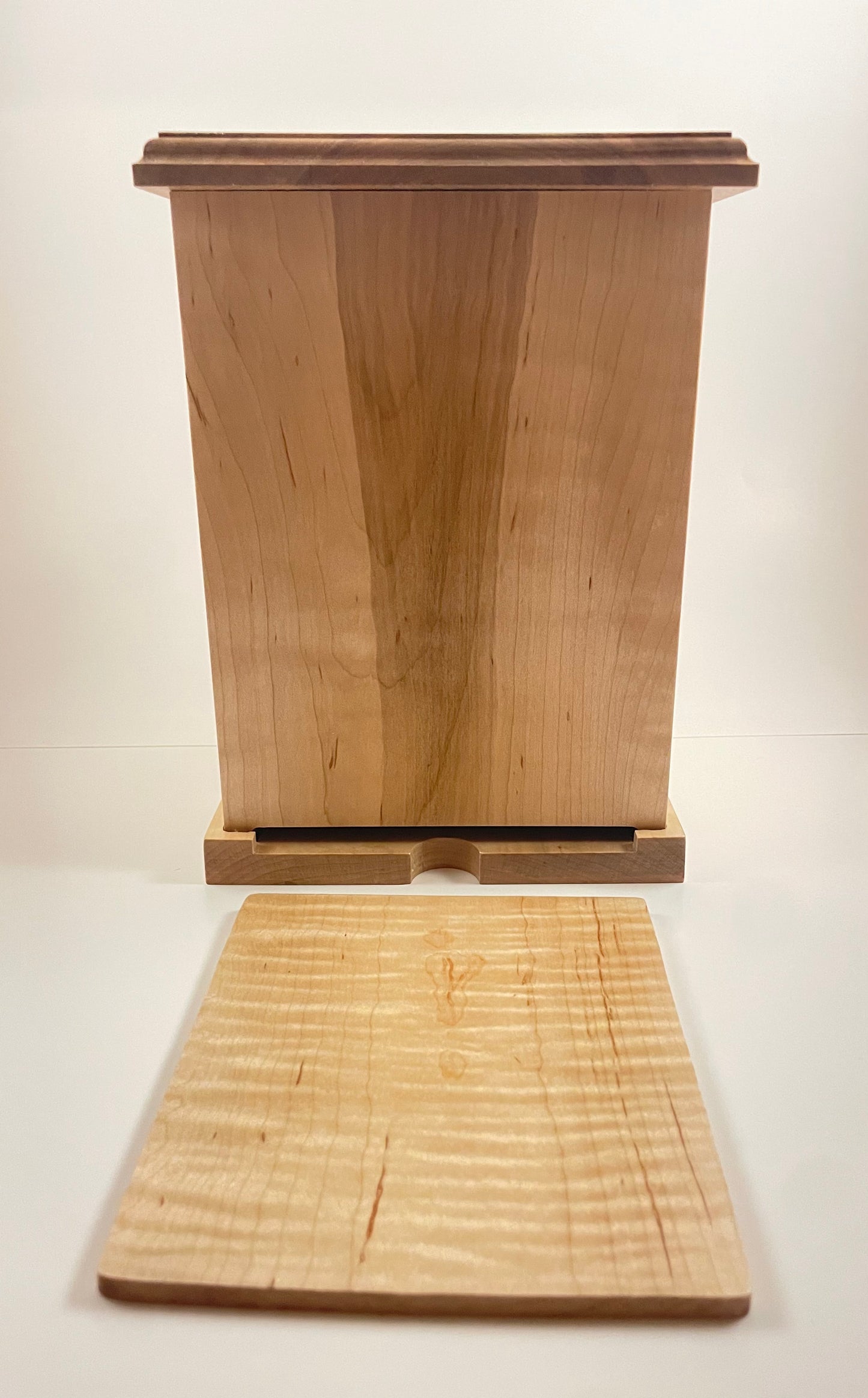 Standard Urn
